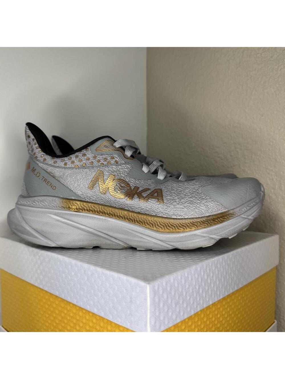 Noka grey running shoes #running #trailrunning